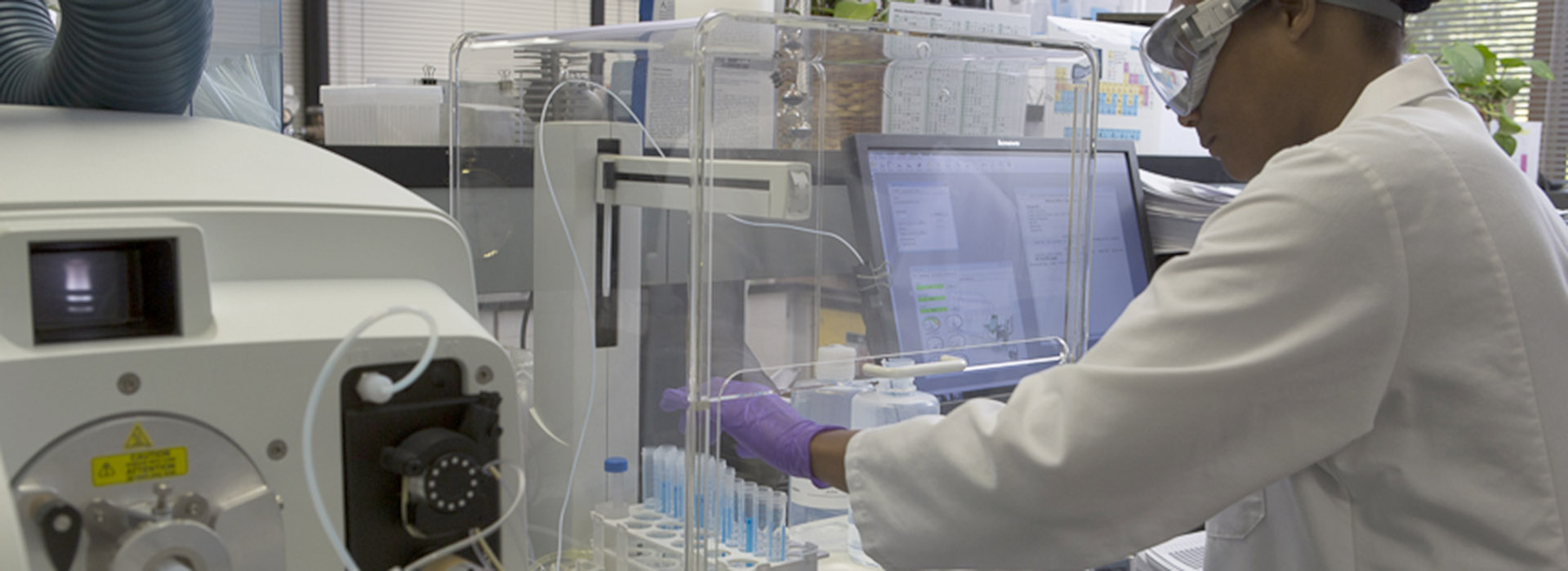 Laboratory worker