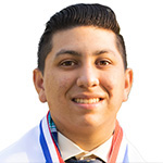 2021 scholarship winner Esteban